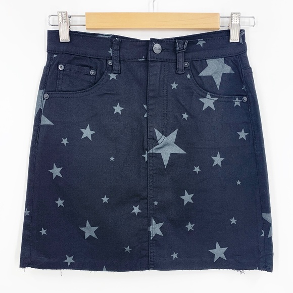 Neon Blonde Tease Star Print Mini Skirt in Starlet Black Sz 27 - Picture 1 of 10